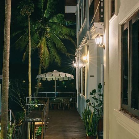 Mao Phasok Riverside Guesthouse Luang Prabang Exterior photo