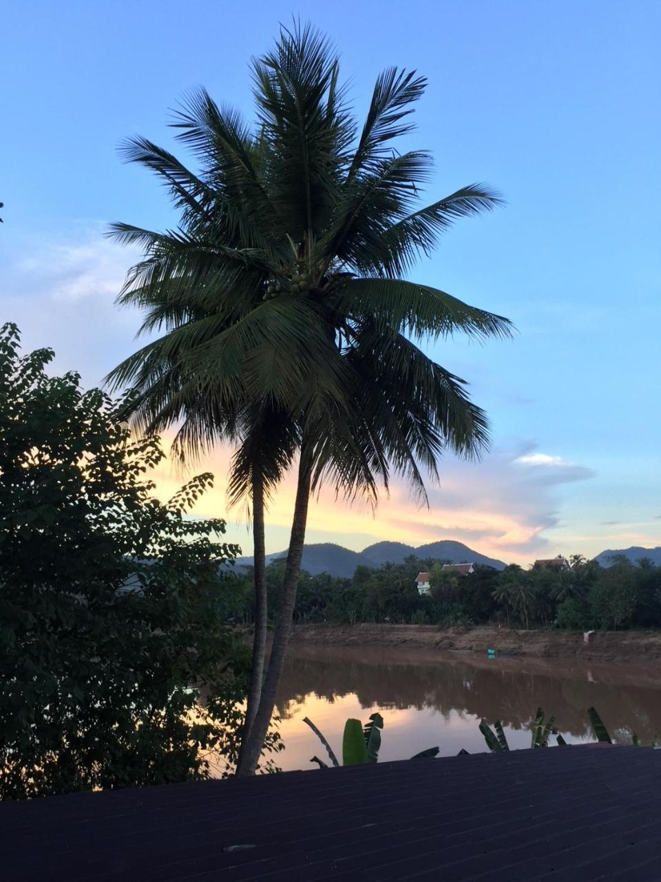 Mao Phasok Riverside Guesthouse Luang Prabang Exterior photo