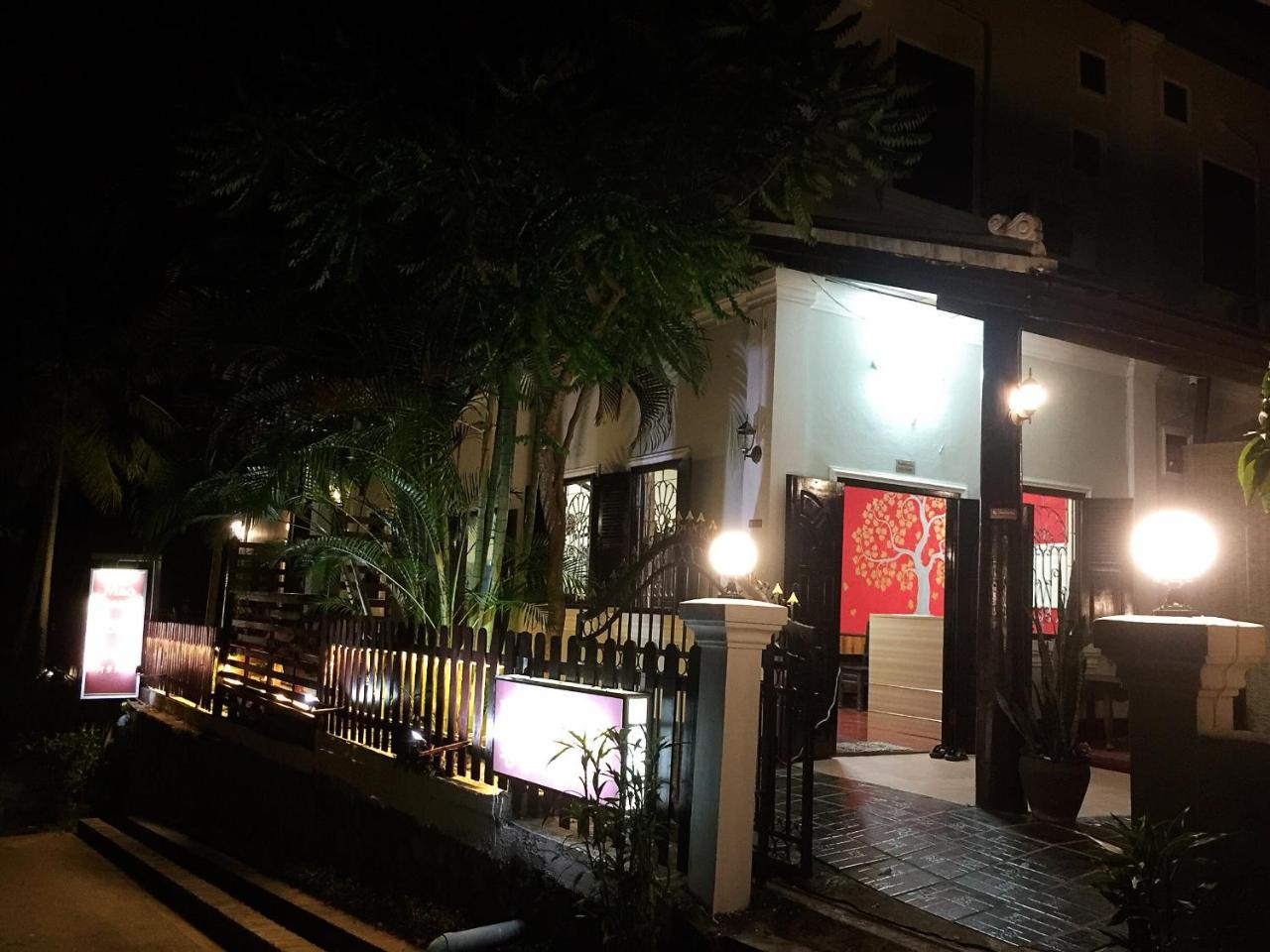 Mao Phasok Riverside Guesthouse Luang Prabang Exterior photo