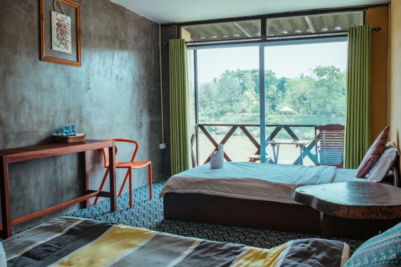 Mao Phasok Riverside Guesthouse Luang Prabang Exterior photo